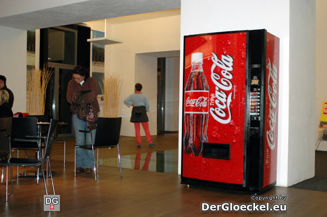 Getränkeautomat anstatt Cafehausbetrieb in der Kulturfabrik Hainburg