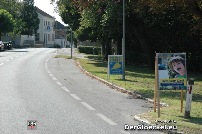 Nächst der Volksschule in Petronell-Carnuntum: wo ÖVP "warnt" hat auch die SPÖ Präsenz zu zeigen ...